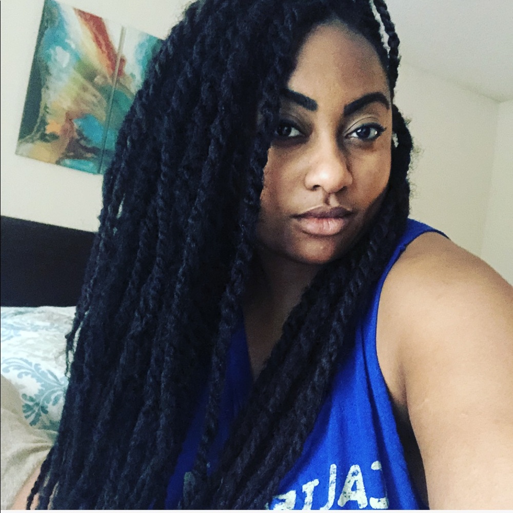 Meet your Posher, Danielle